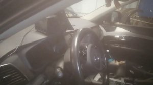 Заблокировало руль (рулевую колонку) на Вольво хс90 Spa. Отшиваем SCL.