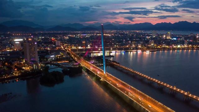 Город мост движение машинTimelapse. Таймлапс видео города в ночное время. Улица, машины, автомобили смотреть онлайн