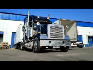 В Рейс на Freightliner FLD Сlassic 132 XL за Freightliner FLD Classic 132 XL . Встреча PETERBILT 379