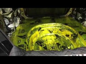 Toyota Camry эффективная шумоизоляция позволила устранить до 70% общего шума