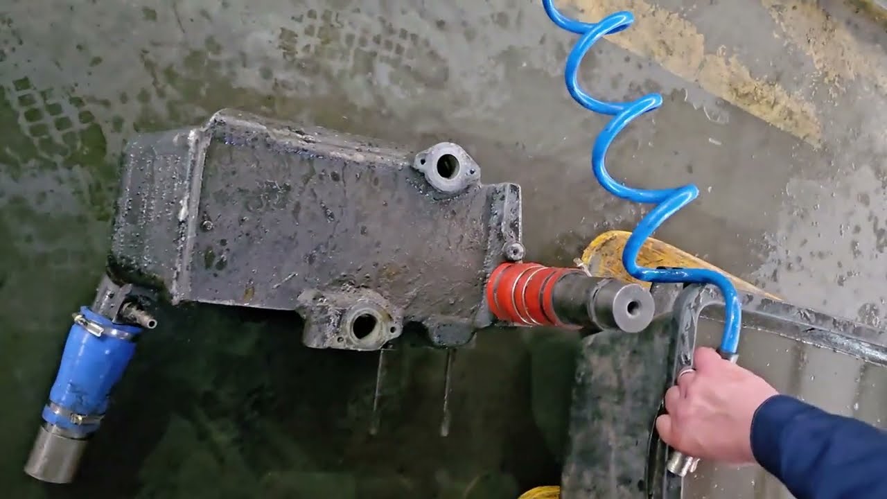 Опрессовка теплообменника (радиатора) коробки передач ZF МАН смотреть онлайн
