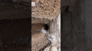 прокол в ручную  под асфальт, вырезка под давлением прокладка водопровода.