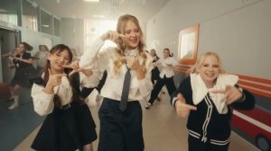 VALLERI!, MIROSLAVA и Zlata - КОННЕКТ (Премьера клипа)