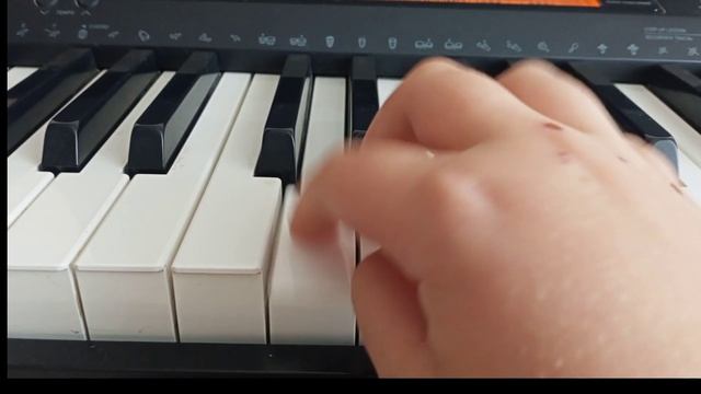 Oliver tree - life goes on.Tutorial on piano. смотреть онлайн