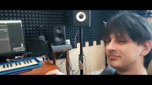 EDIFIER MR4 лучшая акустика-студийные мониторы за свою стоимость, обзор и сравнение Microlab SOLO-2.