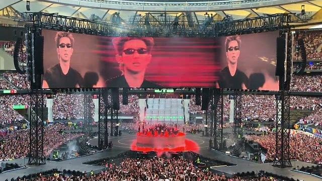 BTS - Like Animals | Arirang Tour - Madrid D1 260626... смотреть онлайн