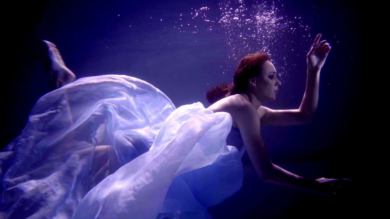 Underwater beauty video - Katrine смотреть онлайн