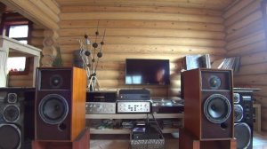Yamaha B-4  и  Sony SS-A5