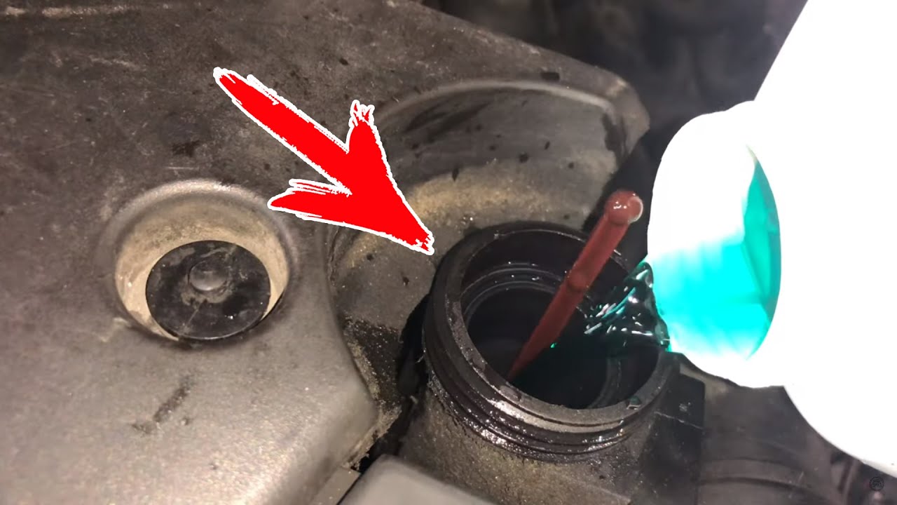 Прокачка системы охлаждения и отопителя BMW X5 E53 Bleeding the cooling system and heater смотреть онлайн