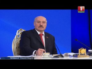 Лукашенко о пенсионерке, в знак протеста залезшей на башенный кран в центре Минска
