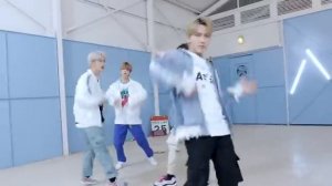 Stray Kids
Boxer Special Video