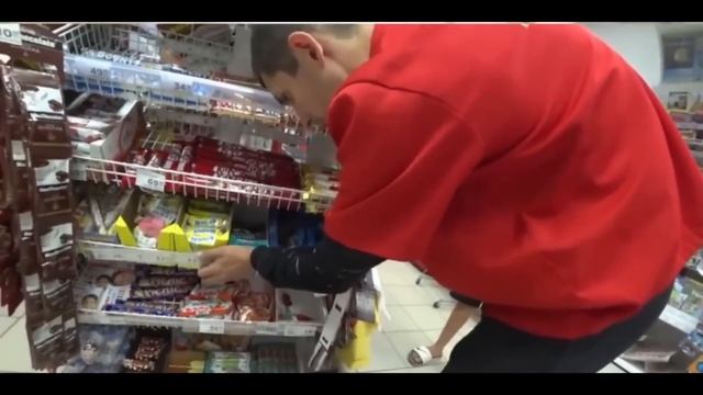 Сумасшедшие Неадекваты в Магните. Посмотри перед походом в магазин! ШОК КОНТЕНТ! смотреть онлайн