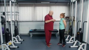 Как избавиться от боли в коленях? Простые упражнения и рекомендации