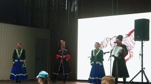 Коллектив казачьей песни ''Казачья кадриль'' на фестивале ''Конное достояние''