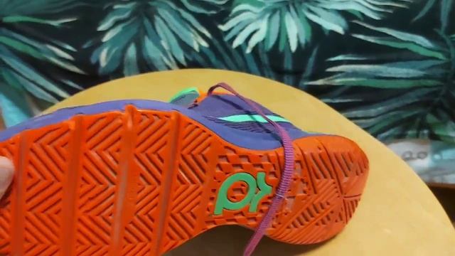 Баскетбольные кроссовки NIKE KD в фиолетовом цвете смотреть онлайн