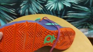 Баскетбольные кроссовки  NIKE KD в фиолетовом цвете