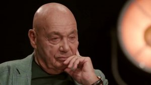 Познер VS Василенко  Интервью Владимира Познера и президента холдинга Life is Good Романа Василенко