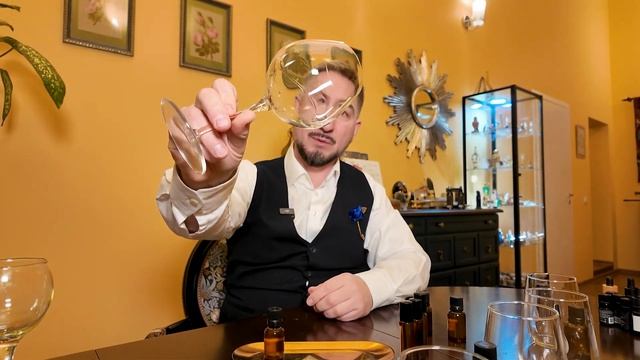 Парфюмерный гид Ясина Анвари. MUDRAYA смотреть онлайн