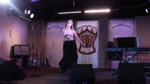 Ксения Устюжанина – Na na na