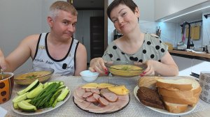 Мукбанг напал ЗВЕРСКИЙ АППЕТИТ, едим аж за ушами ТРЕЩИТ! Вован НЕГОДУЕТ) Семейный обед в России