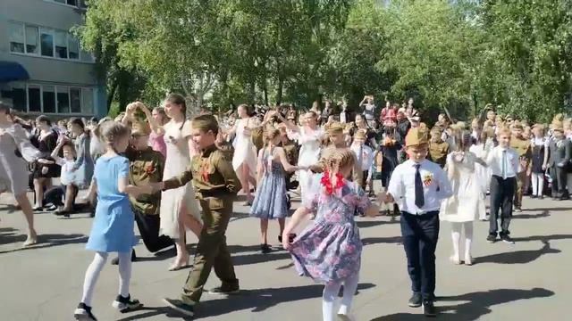 вальс победы.гимназия 3.mp4 смотреть онлайн