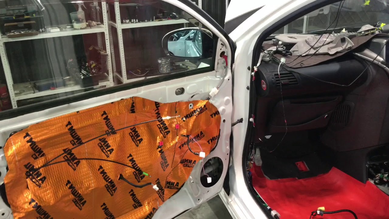 Toyota iQ (Тойота Айкью) шумоизоляция. Повысили акустический комфорт в салоне, материалы Комфортмат смотреть онлайн