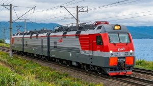 Грузовые поезда РЖД на Байкале возле Слюдянки - Железная дорога в Сибири | Транссиб