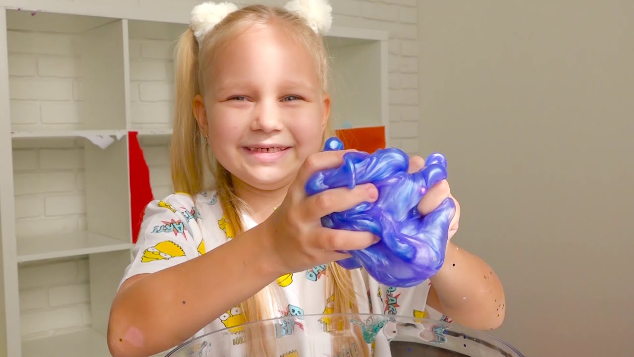 MEGA Slime !!! Алиса открывает огромный СЕКРЕТНЫЙ бокс с ингредиентами ! смотреть онлайн