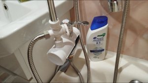 Проточный водонагреватель,отключили горячую воду-выход есть.