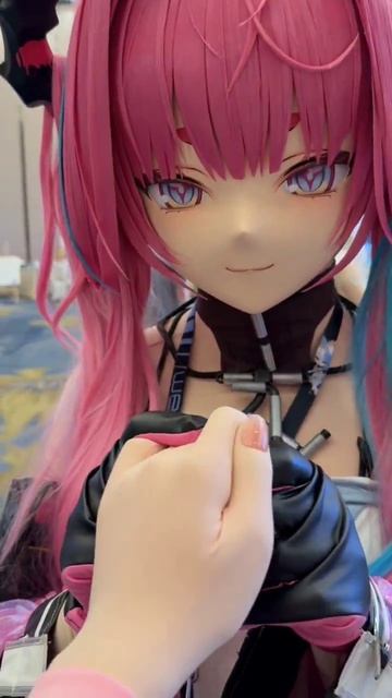 POV Yvonne from Arknights: Endfield takes your hand. #cosplay #kigurumi #kigurumimask #kigurumidoll смотреть онлайн