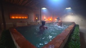 Построили дом в земле с бассейном, камином и комнатой отдыха в земле! Примитивное выживание джунгли