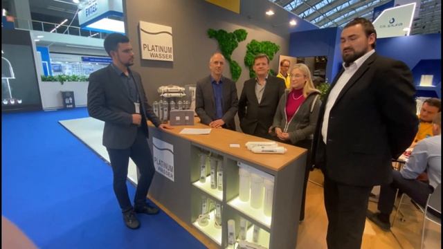 Platinum Wasser: що за бренд та звідки? Невелике інтерв'ю з представниками компанії смотреть онлайн