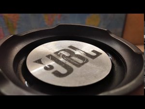 jbl charge 3 фейк bass test