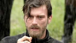 Кыванч Татлытуг (Kıvanç Tatlıtuğ) — новые фото и свежие образы актёра