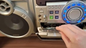Работа музыкального центра Самсунг MAX-KDZ 155