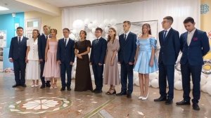 Кошман мәктәбендә узган аттестат тапшыру тантанасы мизгелләре