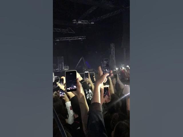 ВЫХОД НА КОНЦЕРТ Т-ФЕСТ, КИЕВ 12.04.2019. ОДНО Я ЗНАЛ) смотреть онлайн