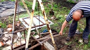 Хотели вытащить обсадную трубу из скважины, не получилось
