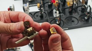 Как поменять иголку на виниловом проигрывателе?