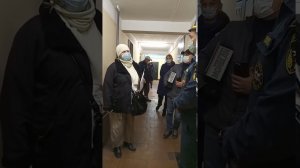 Жители и МЧС проводят проверку ОБОРУДОВАНИЯ системы ДЫМОУДАЛЕНИЯ...