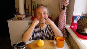 Перекус с хулиганкой Цецилией Ивановной. Мукбанг. Обжор. Еда на камеру. Диета. Пост. Шизофрения.