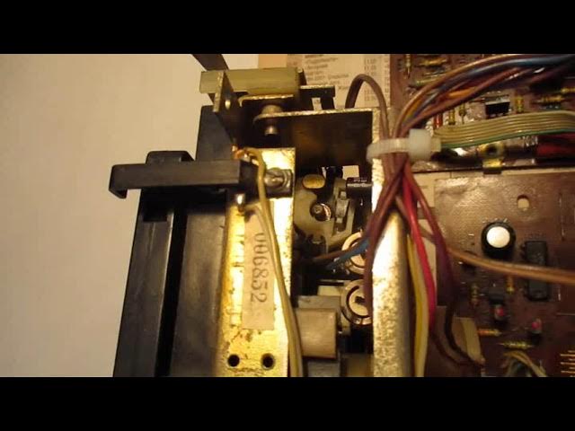 Vilma 215S. Carriage latch operation смотреть онлайн