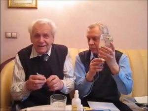 Перекись водорода убивает любых паразитов, микробы, вирусы и бактерии.Професор Неумывакин.Часть 2