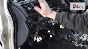 Разбираем торпедо, отопитель салона и переднюю консоль на Mitsubishi Lancer X.
