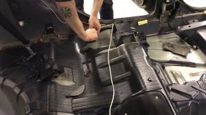 LADA Granta: ЖЕСТЬ! Штатная шумоизоляция на АвтоВАЗе 😱😱😱