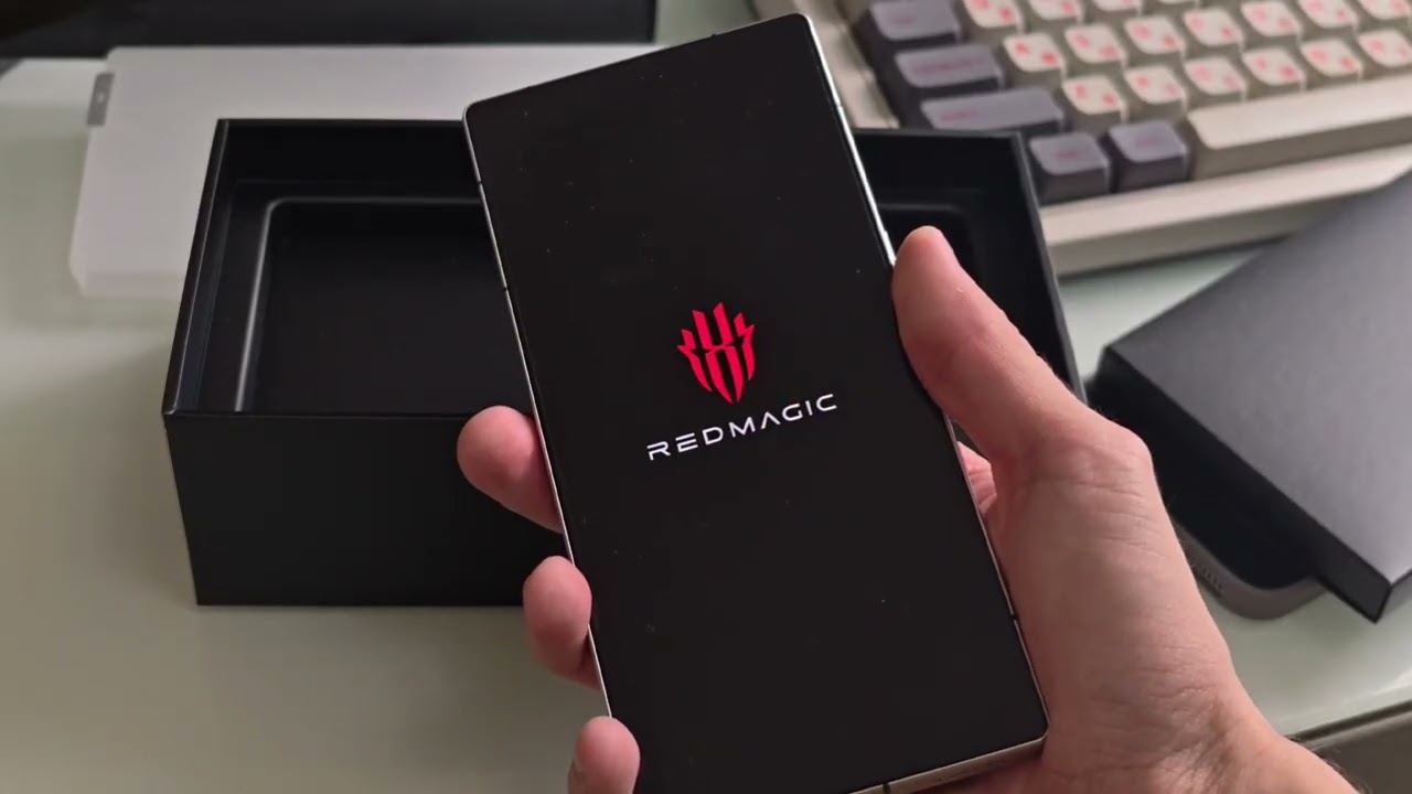 Распаковка ZTE Red Magic 11 Pro 24/1Т Subzero смотреть онлайн
