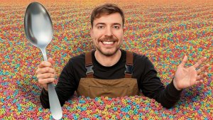 СДЕЛАЛИ САМУЮ БОЛЬШУЮ МИСКУ С МОЛОКОМ И ХЛОПЬЯМИ MRBEAST МИСТЕРБИСТ НА РУССКОМ