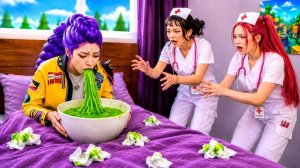 РУМИ KPOP DEMON HUNTERS ЗАБОЛЕВАЕТ Мира и Зои лечат Руми