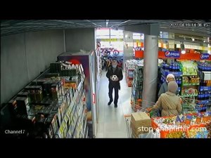 «Спортсмен» - подумаете вы. «Шоплифтер!» - возразим мы.