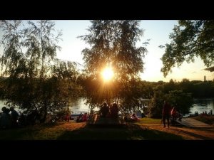 Пляж в Москве! Шезлонги, бассейн и песок! Купание в реке!